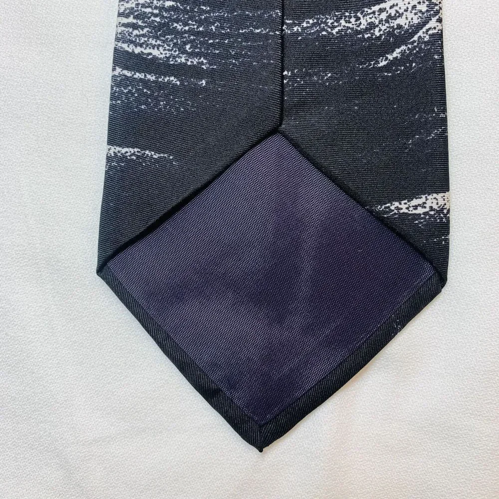Louis Feraud Christmas Silk Necktie Tie Santa Claus Skis Skiing Outdoorsy Office